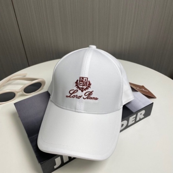 Loro Piana Accessories - Loro Piana white baseball cap